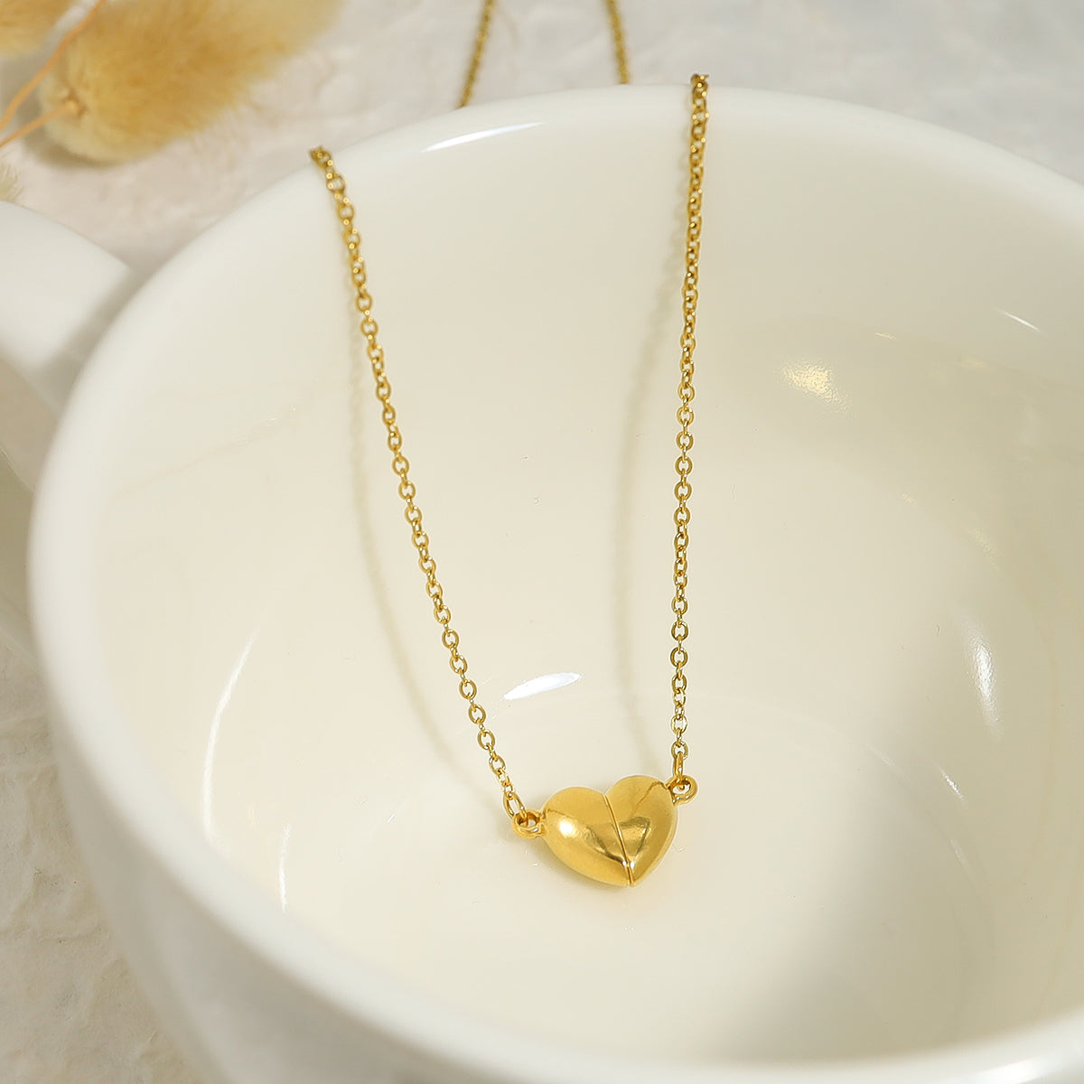 The Aurora Magnetic Heart Necklace