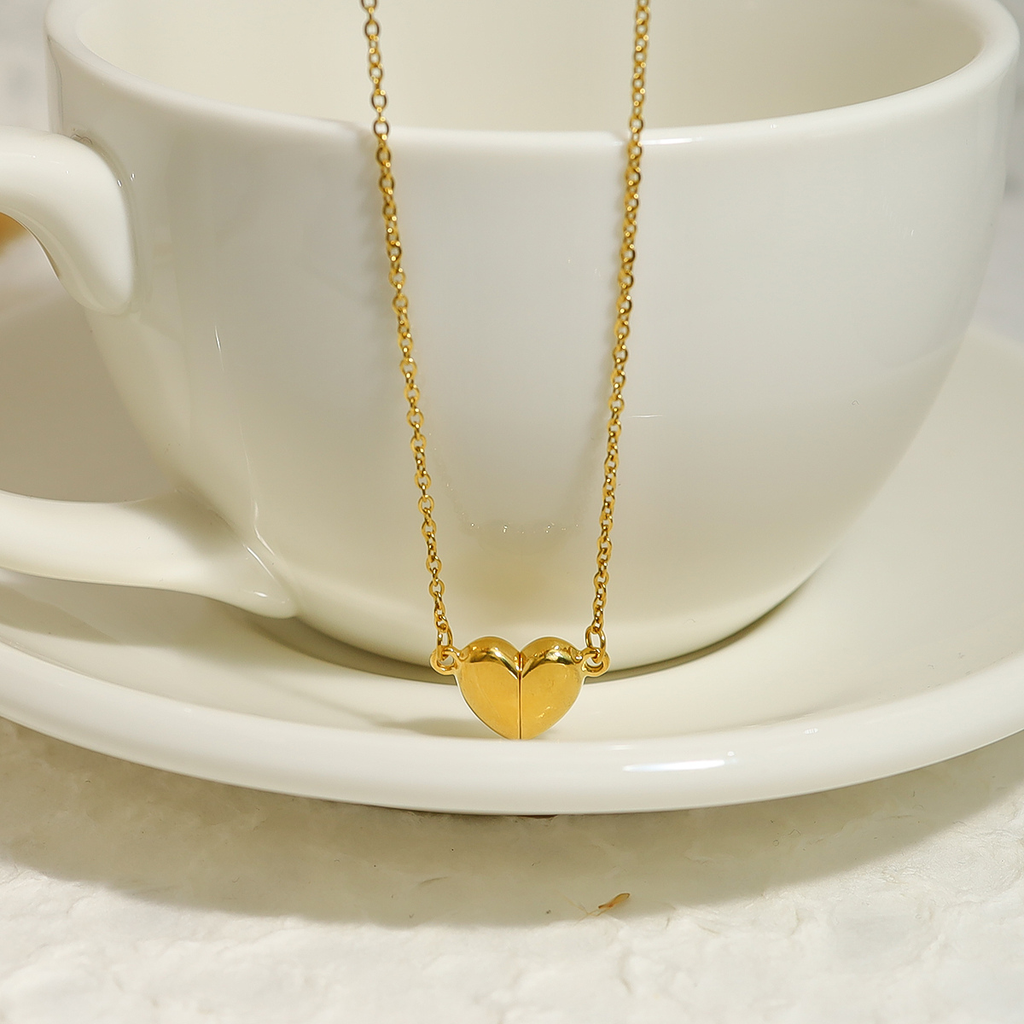 The Aurora Magnetic Heart Necklace