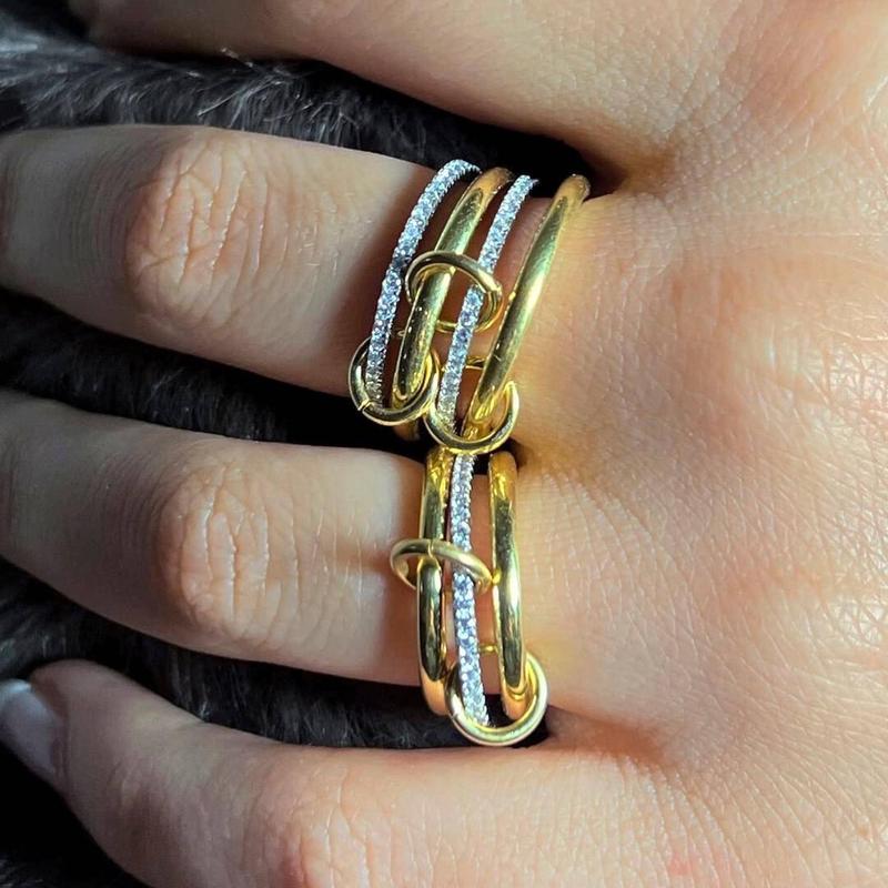 Interlocked Stackable Rings